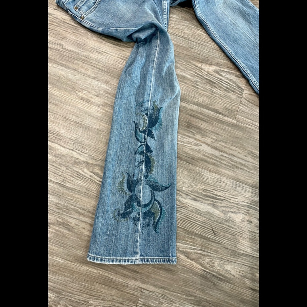 Vintage Calvin Klein Flare Jeans Women’s 8 Blue 32” Painted  Scroll Design - Picture 7 of 7